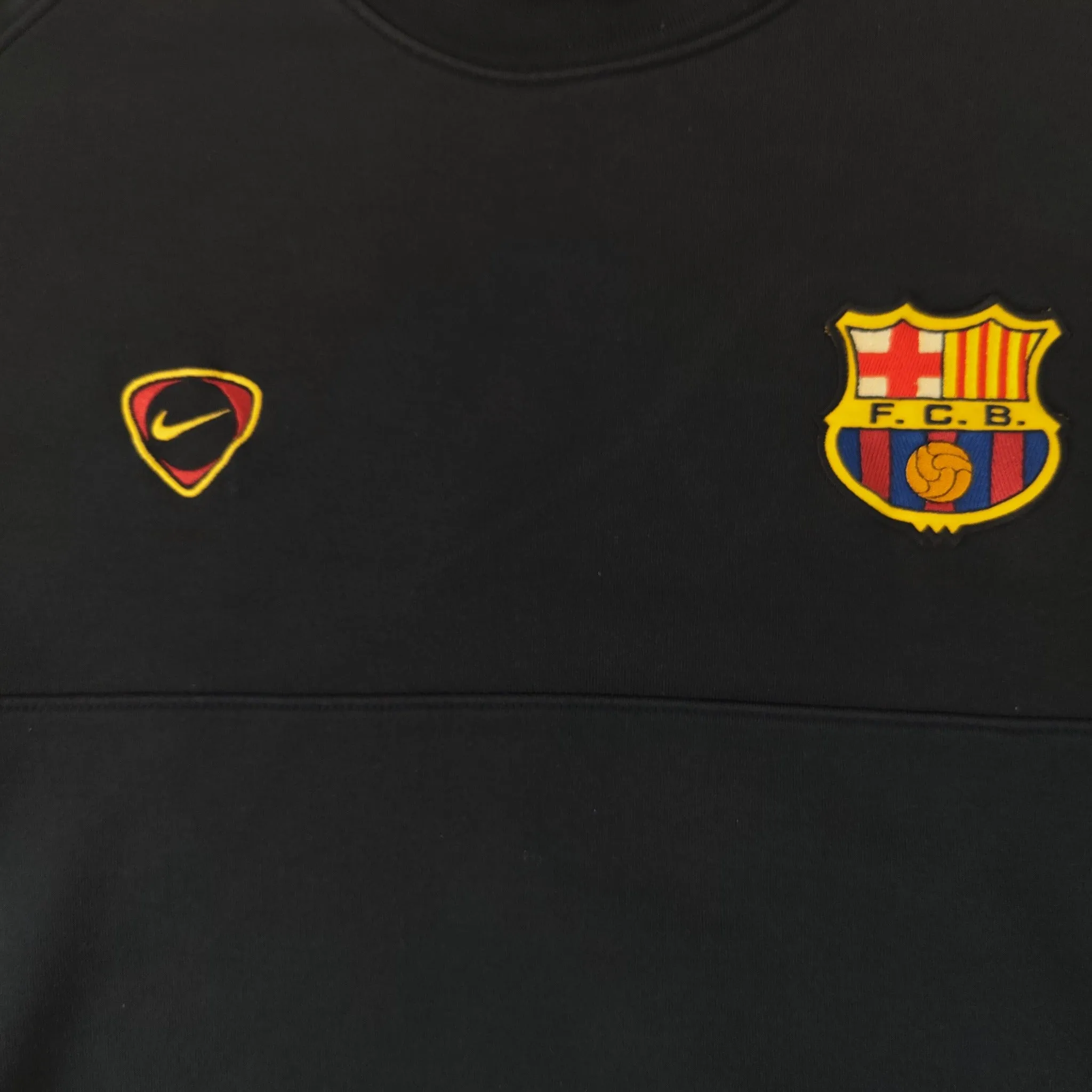 2000-01 FC Barcelona Nike sweatshirt