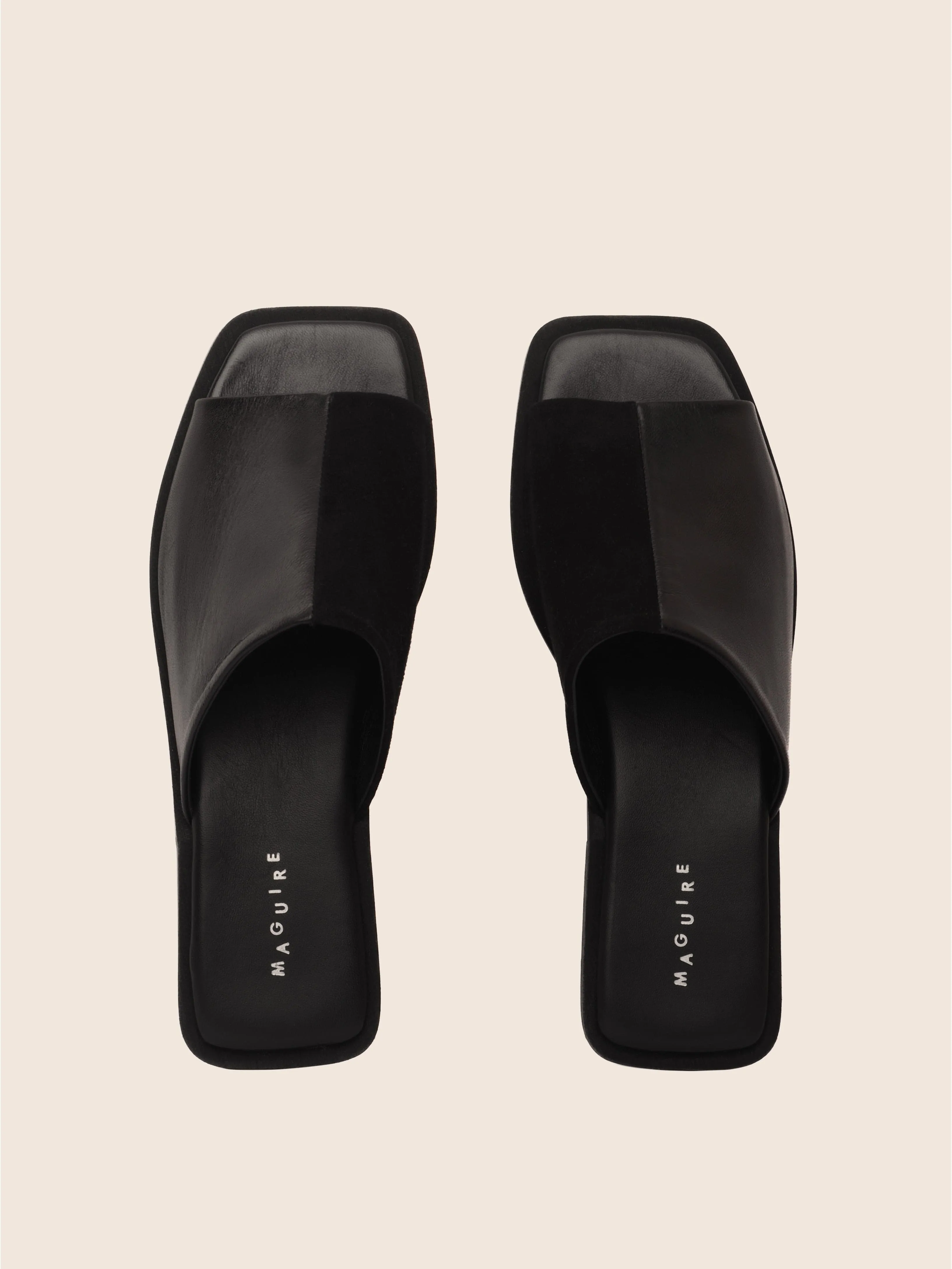 Black Sandal - Cabra brand