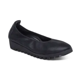  Brianna Slip-on Ballet Flat in Black  