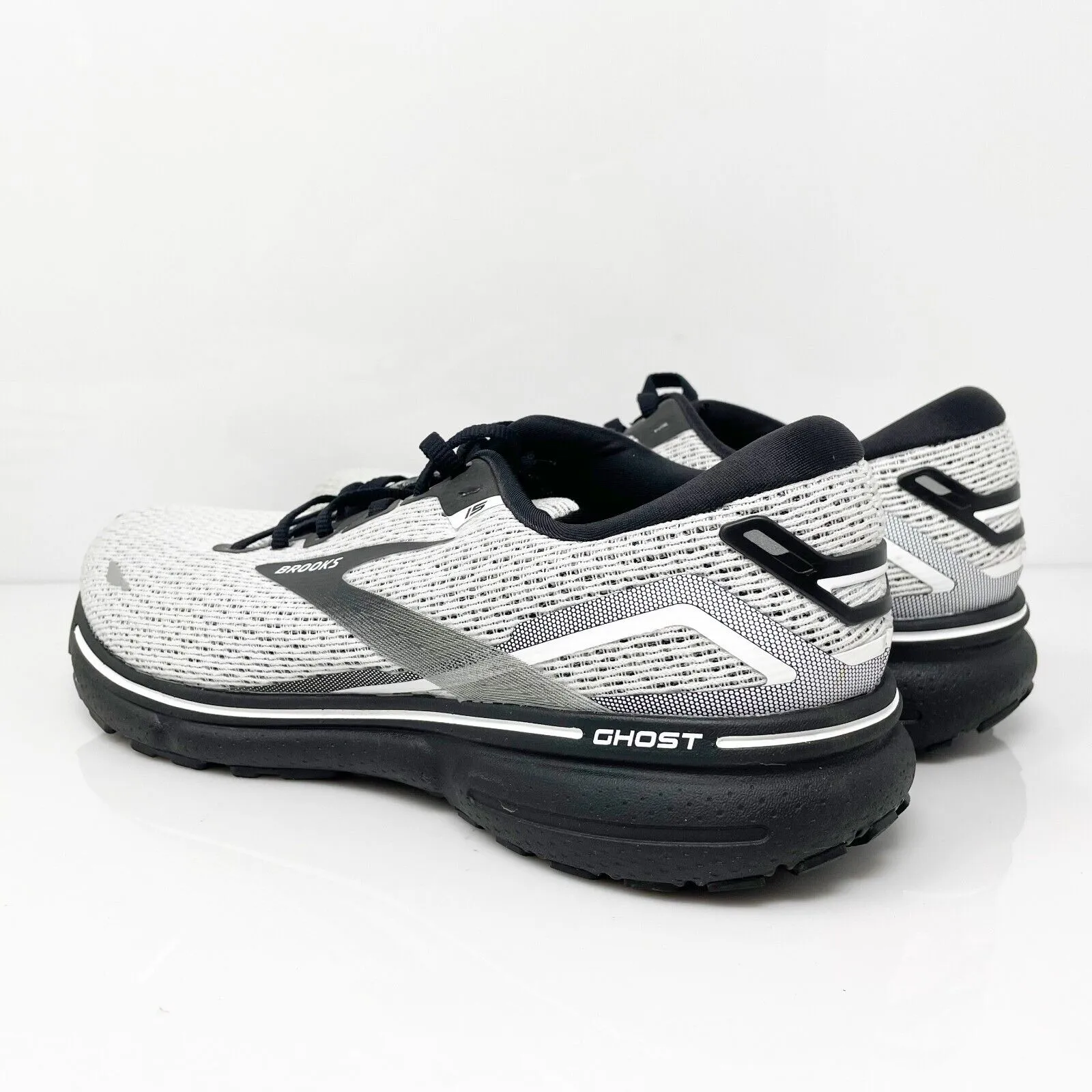 Brooks Mens Ghost 15 1103931D121 Gray Running Shoes Sneakers Size 11.5 D