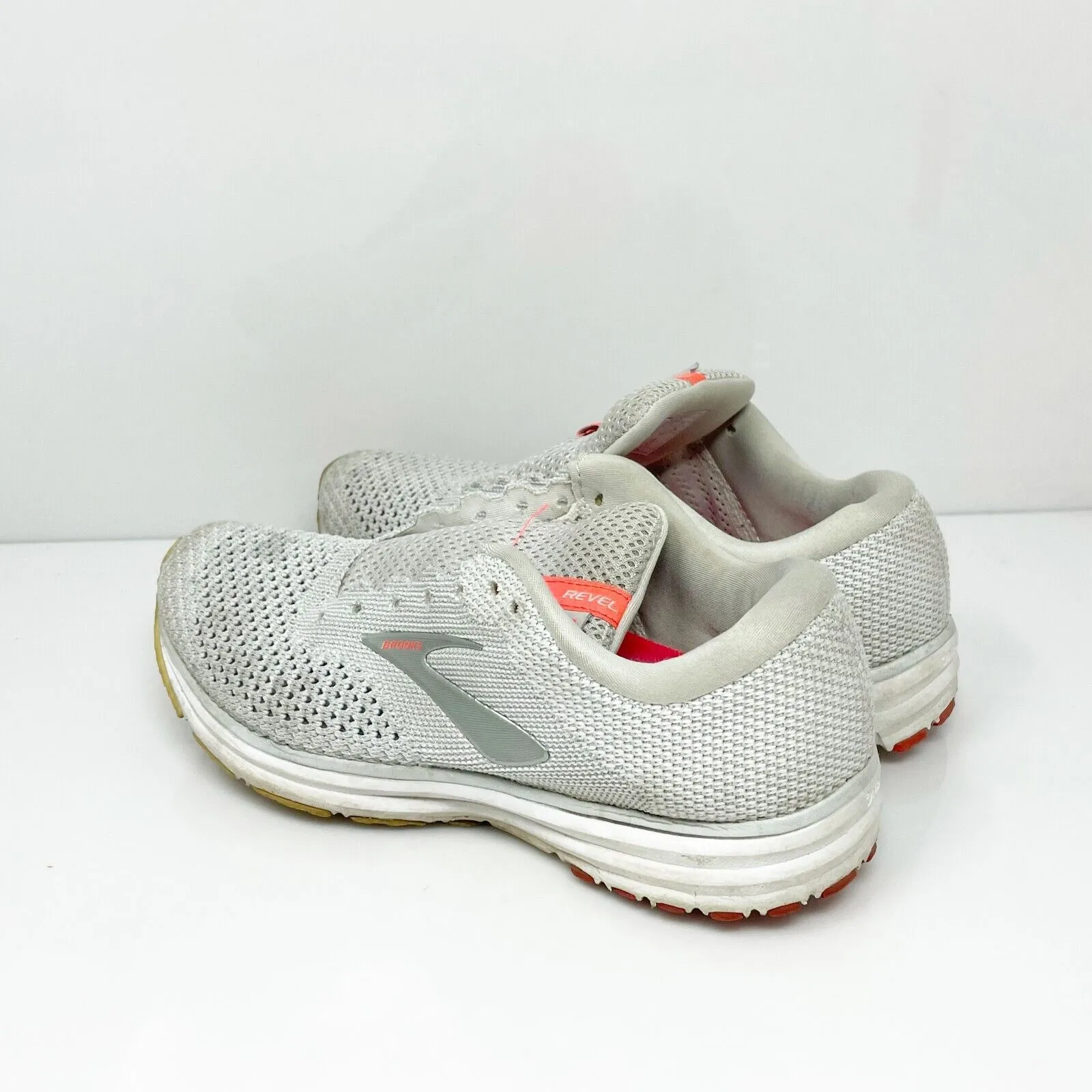 Brooks Womens Revel 2 1202811B028 Gray Running Shoes Sneakers Size 7 B