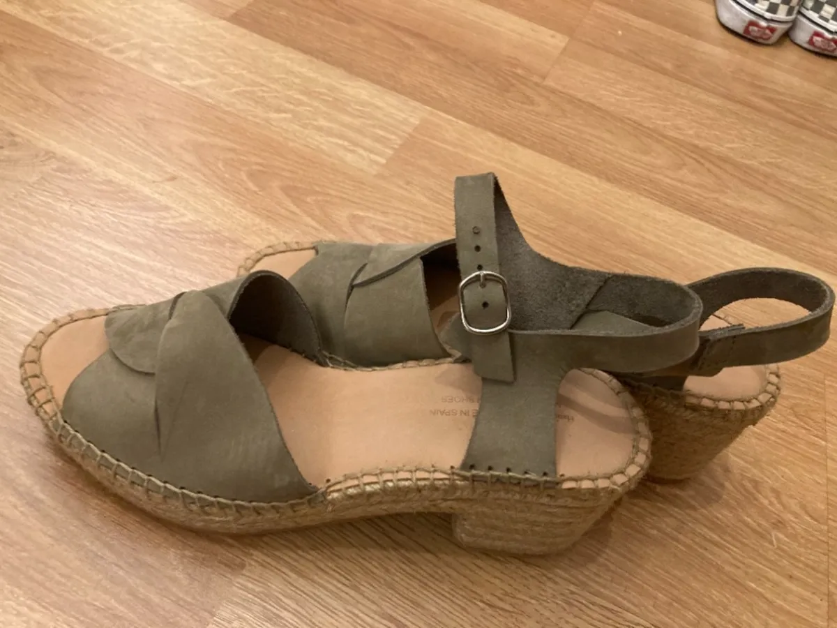 Olive Buldo Espadrilles