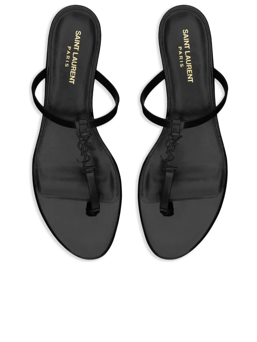 Cassandra Slides in Patent Leather