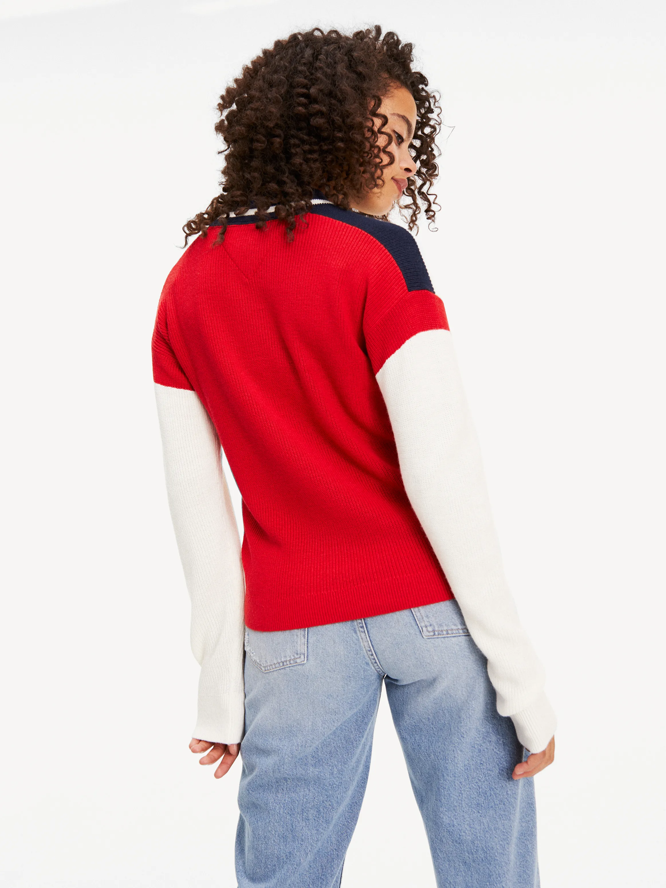 Tommy Hilfiger Jumper with Color-Blocked Logo