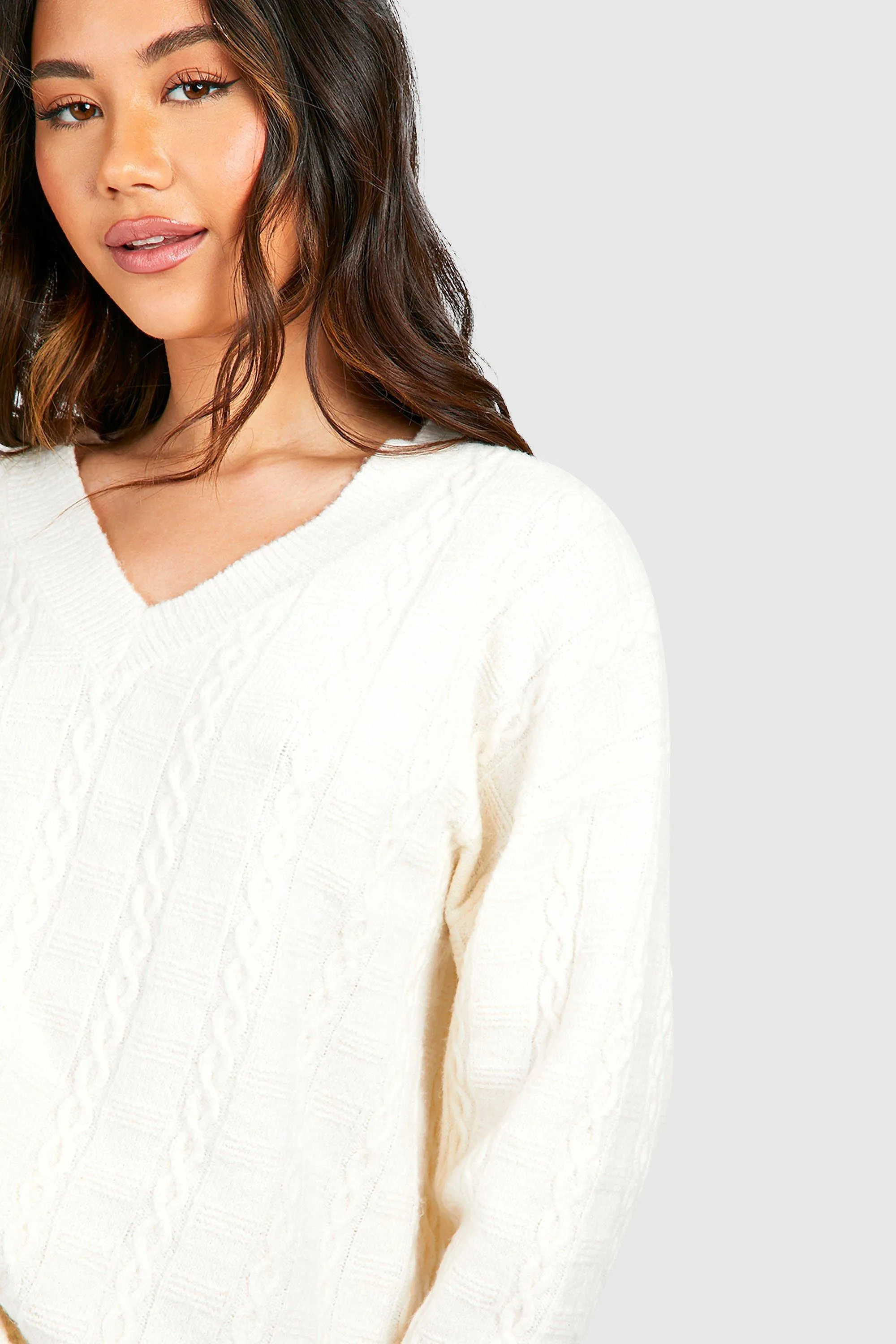 Cable Soft Knit Oversized V Neck Jumper boohoo