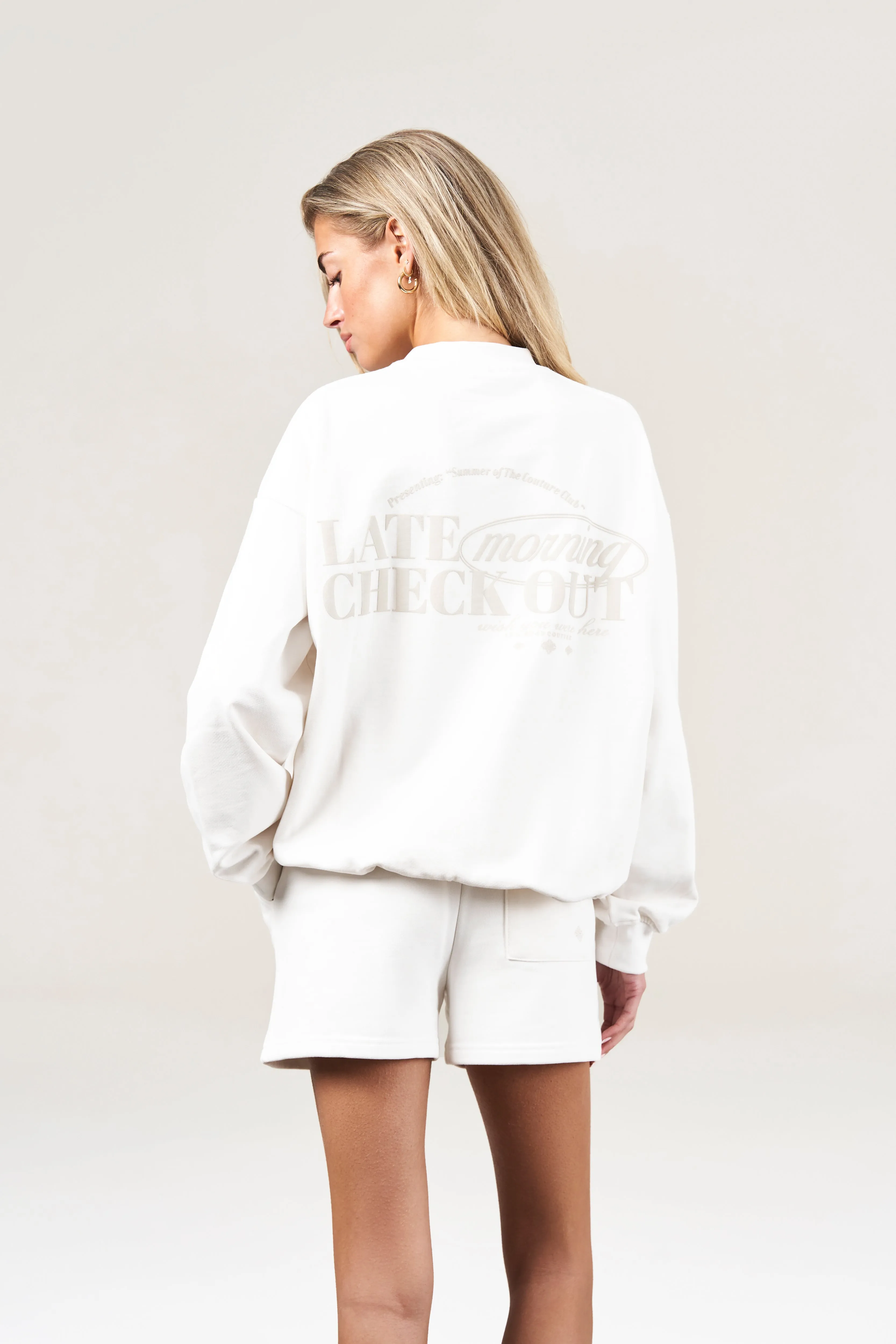 LATE CHECKOUT SWEATSHIRT - OFF WHITE