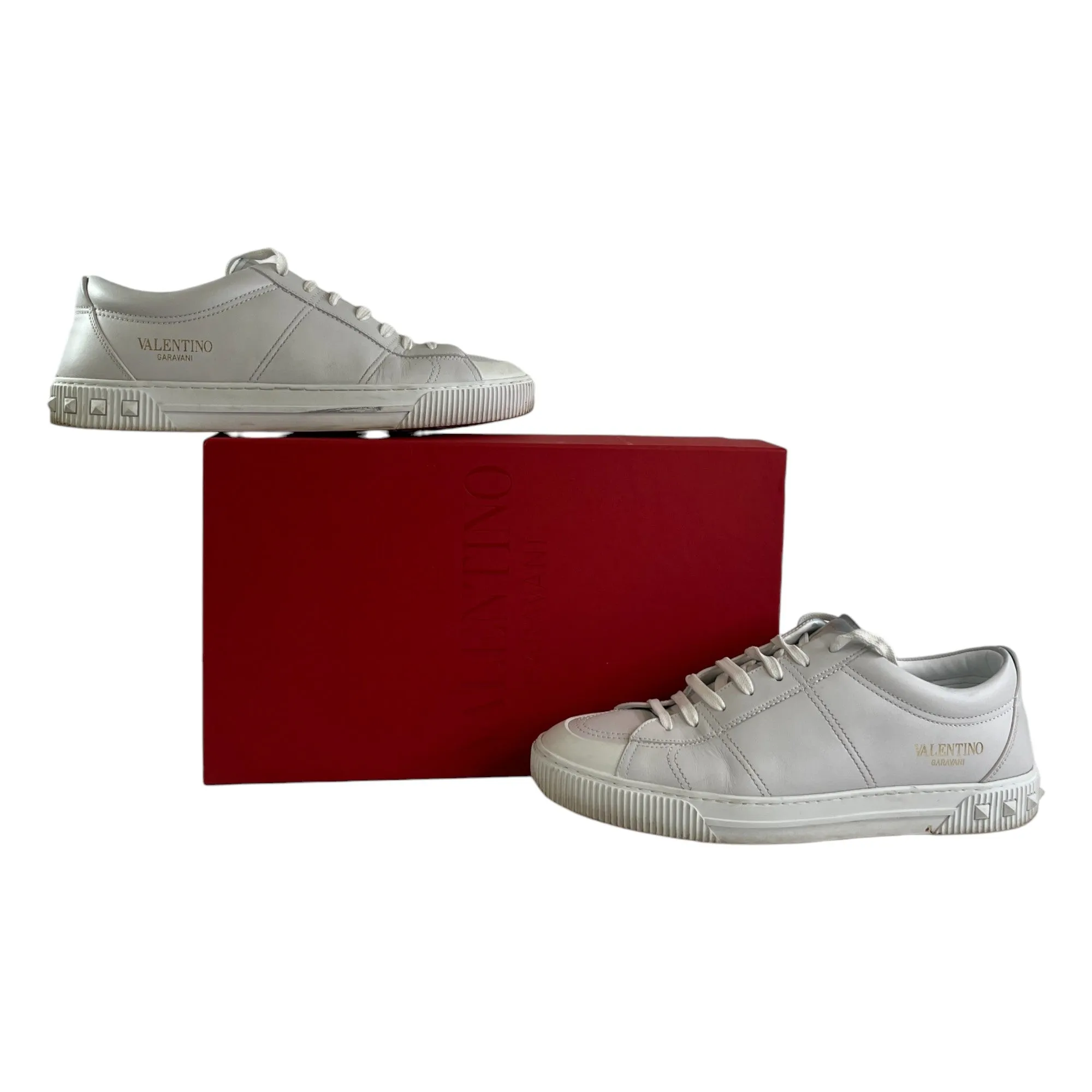 Men's White Stud Logo Low Top Trainers EU Size 43 / UK 9