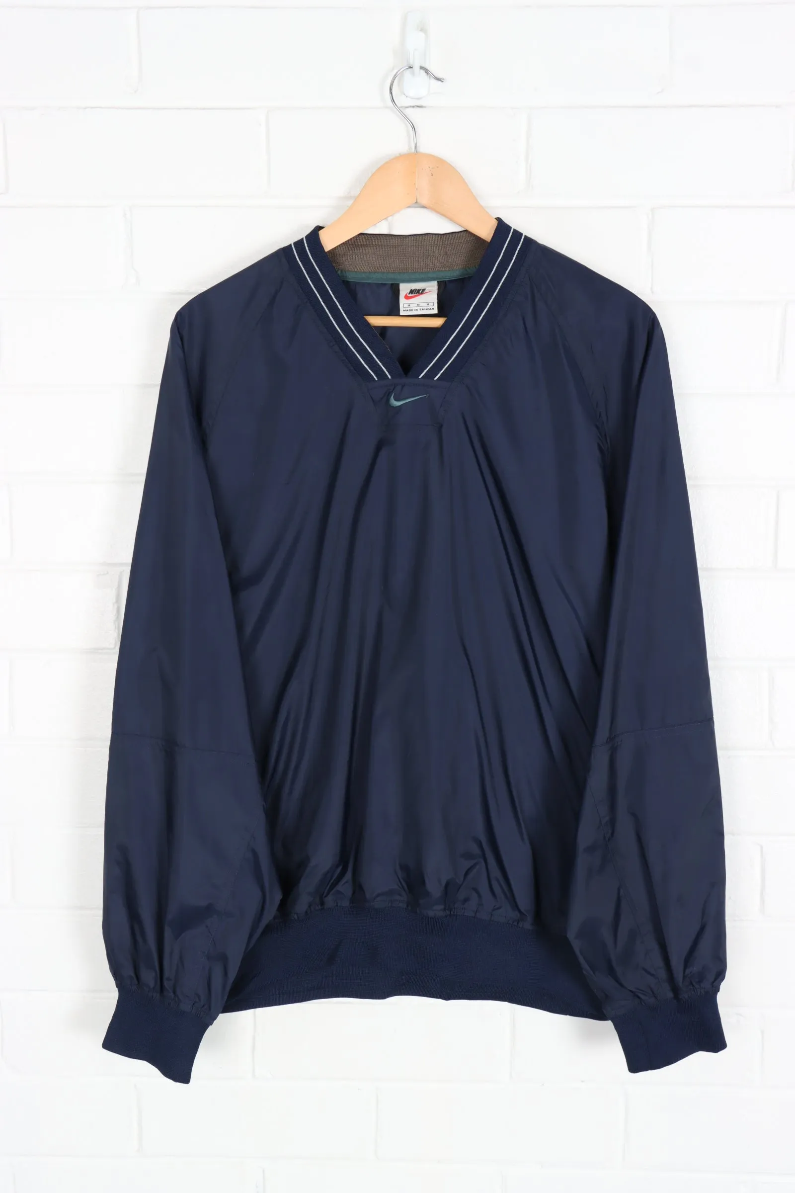 NIKE Green & Navy XL Pullover with Centre Swoosh Embroidery