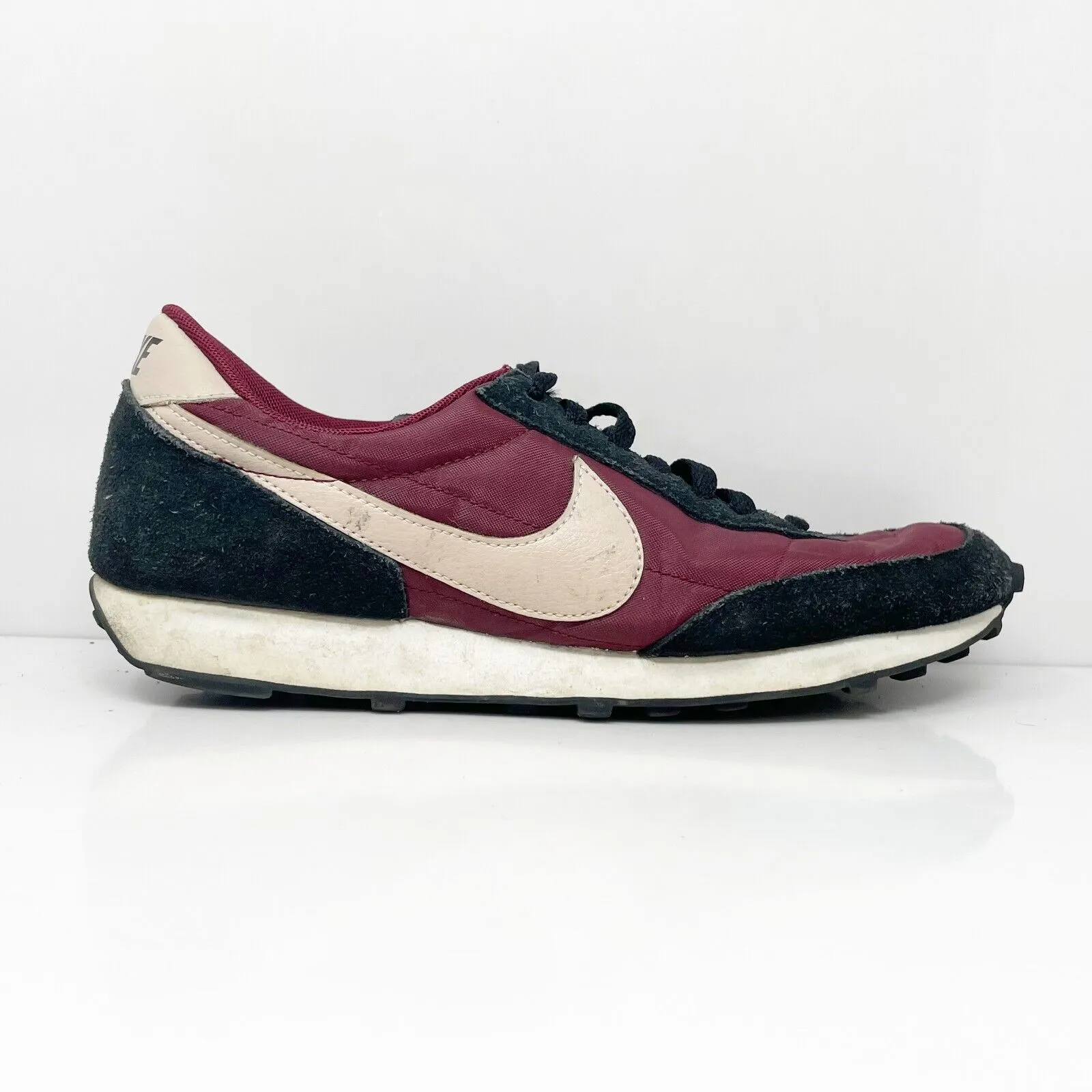 Nike Womens Daybreak CK2351-604 Red Running Shoes Sneakers Size 9.5