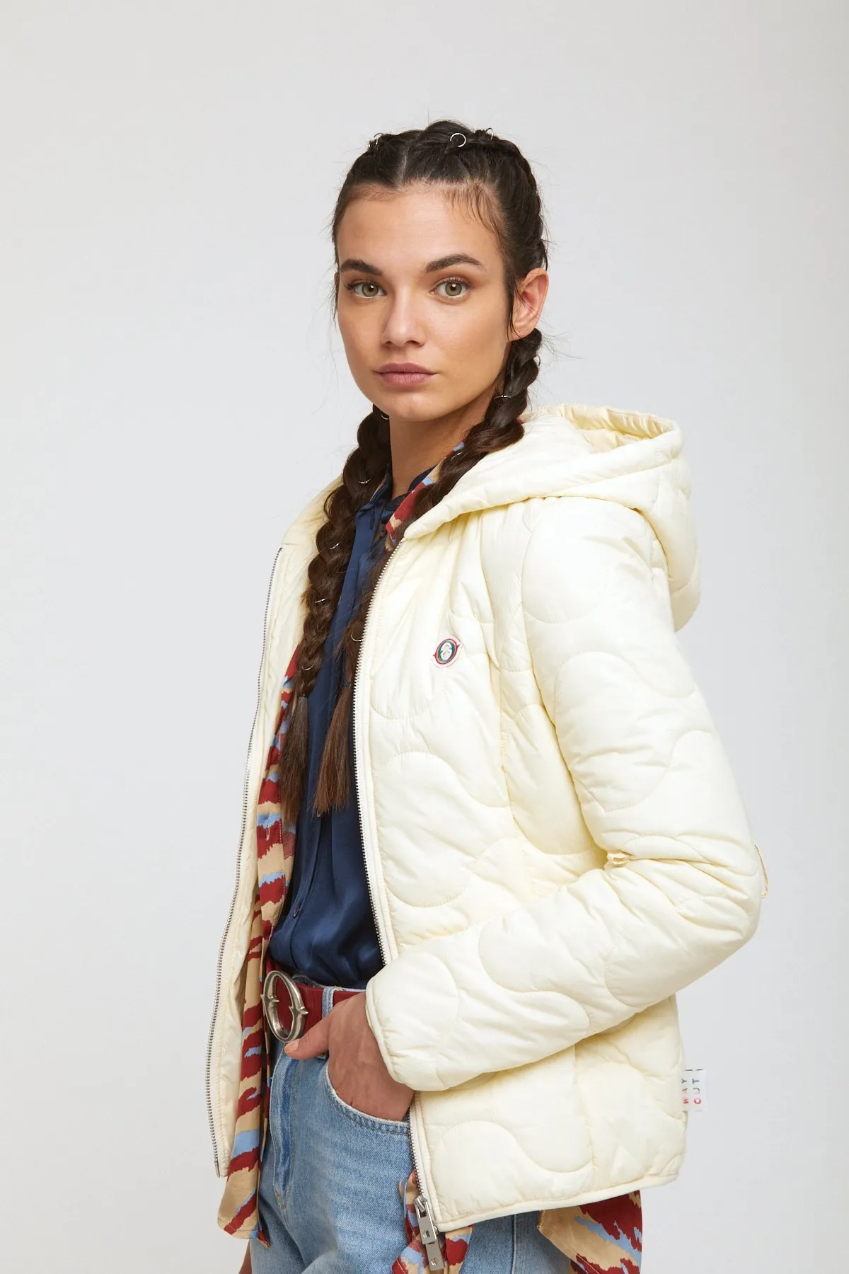 Puffer jacket with hood