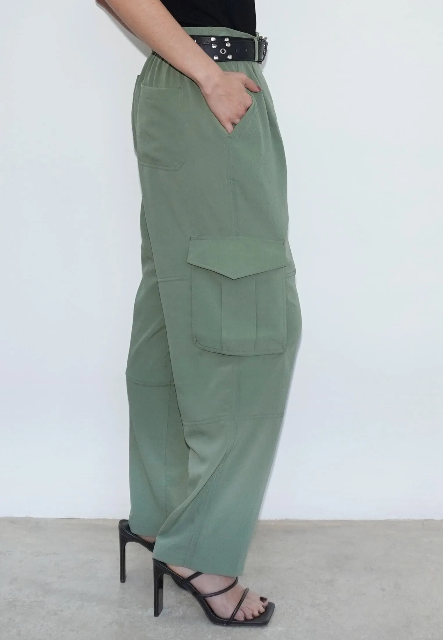 RAY KHAKI CARGO TROUSERS