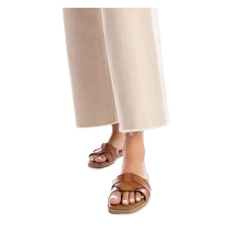 171551 Donna Flat Taupe Sandali by Refresh