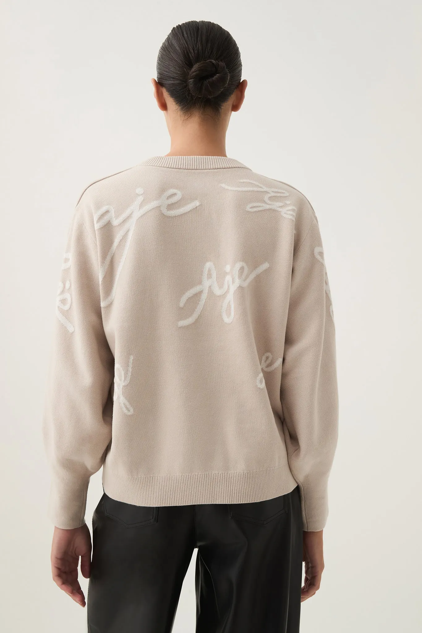 Similar Logo Knit