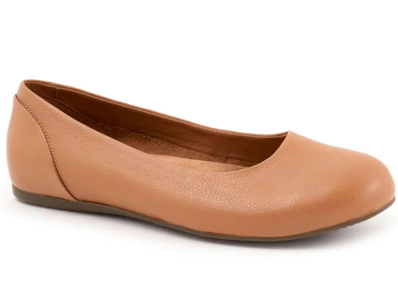 Softwalk Sonoma - Women's Flat